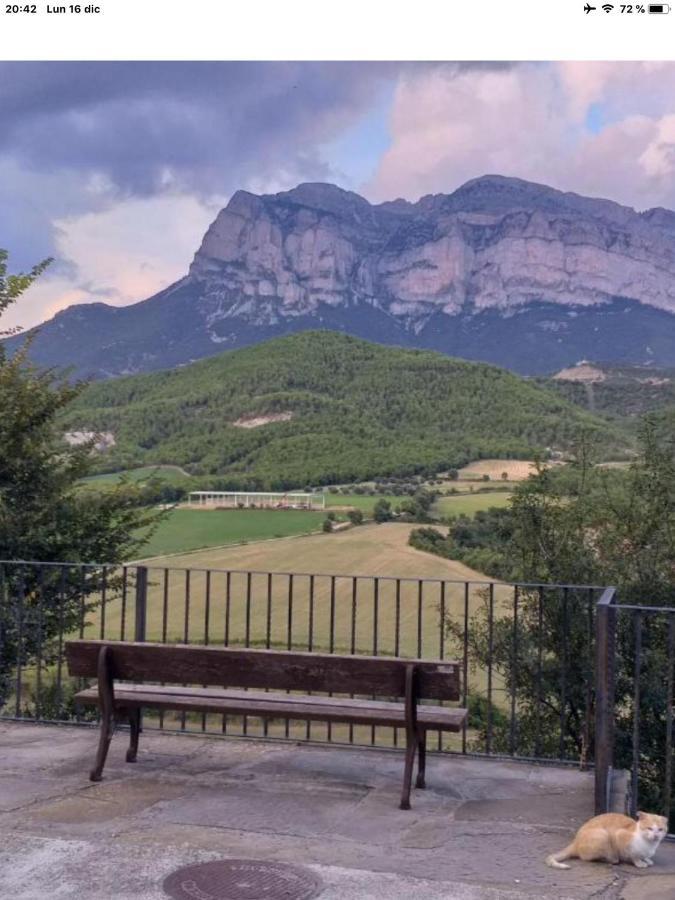 Preciosas Vistas A La Montana, Luminoso Y Acogedor Lejlighed El Pueyo de Araguás Eksteriør billede