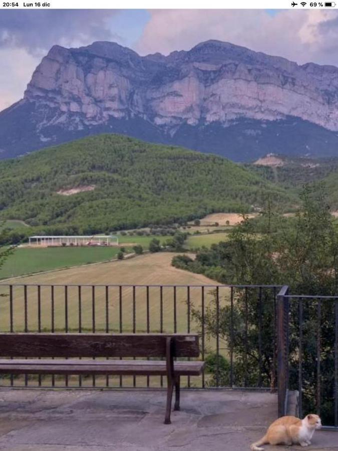 Preciosas Vistas A La Montana, Luminoso Y Acogedor Lejlighed El Pueyo de Araguás Eksteriør billede